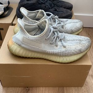 Yeezy boost 350 v2 shoes